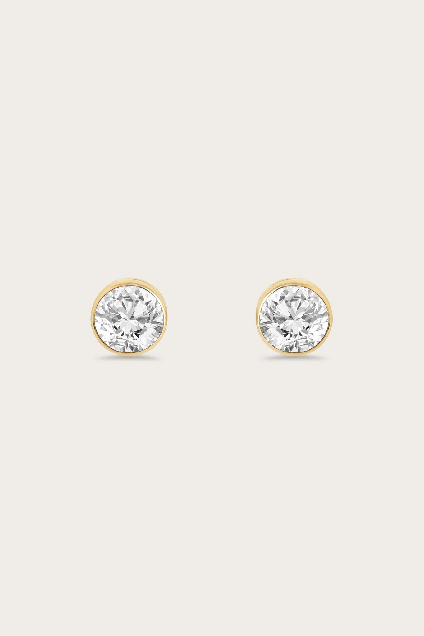 Bezel Studs Medium (0.50tcw)