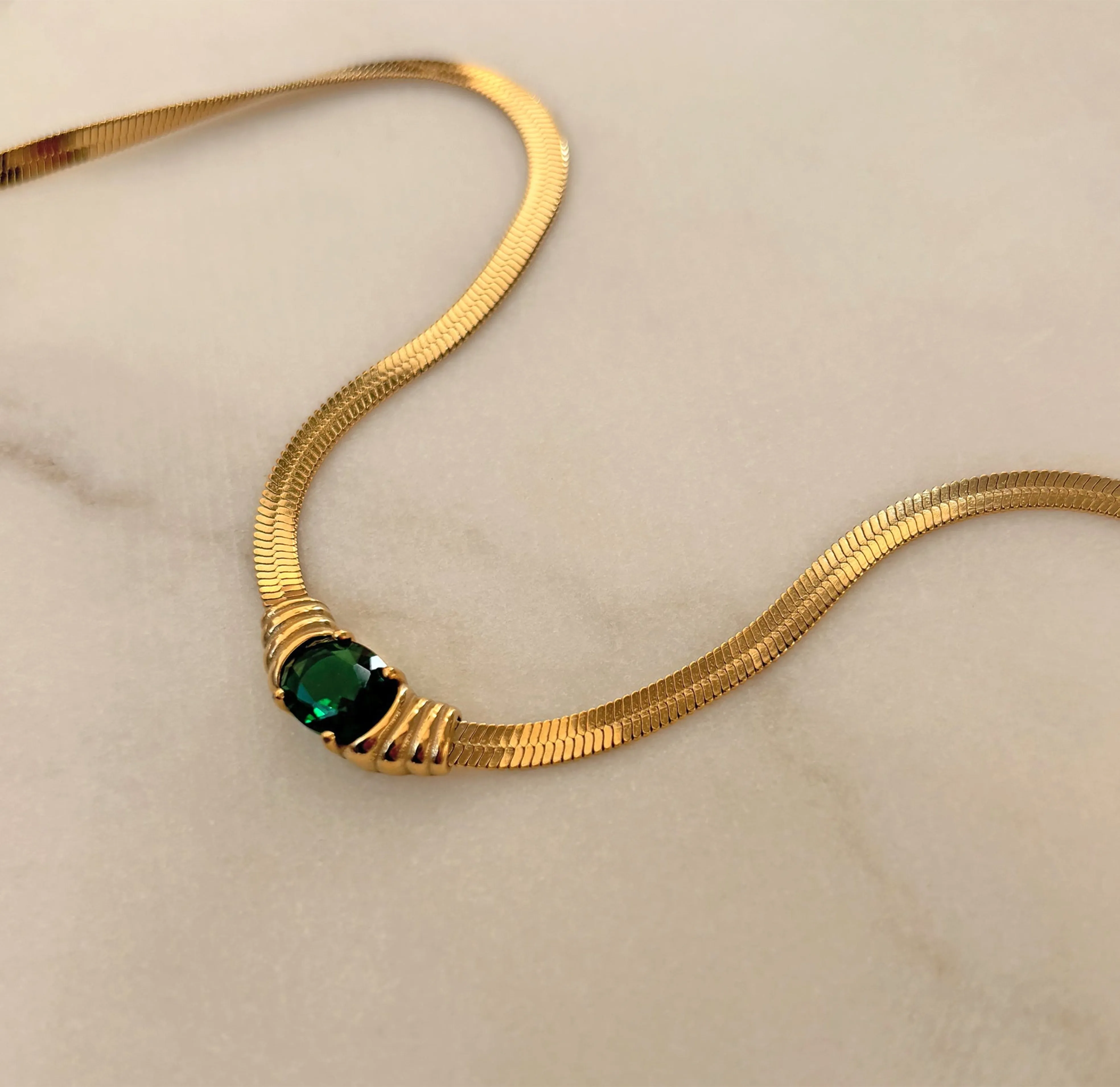 CHARLOTTE GREEN JEWEL SNAKE CHAIN NECKLACE