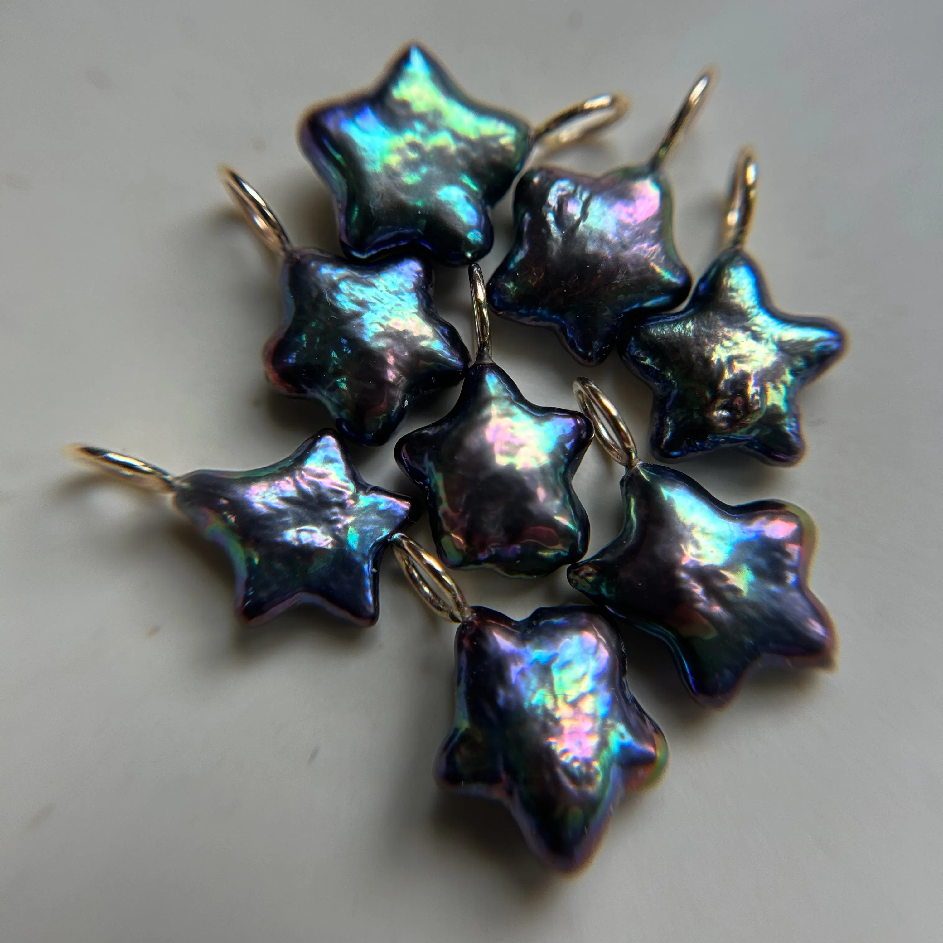 Lucky Star Pearl Charm: Peacock Blue